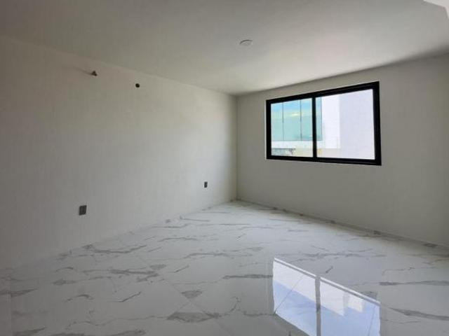 CASA EN VENTA EN VALLE IMPERIAL COTO AUSTRIACO INT 126