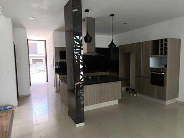 Casa en Venta en Valle Imperial, coto Austriaco, Zapopan, Jalisco