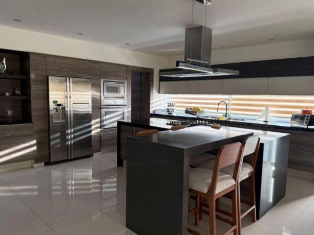 CASA EN VENTA EN VALLE IMPERIAL, ZAPOPAN