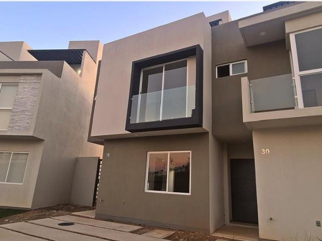 Casa en venta en Valle Imperial, Zapopan, Jalisco