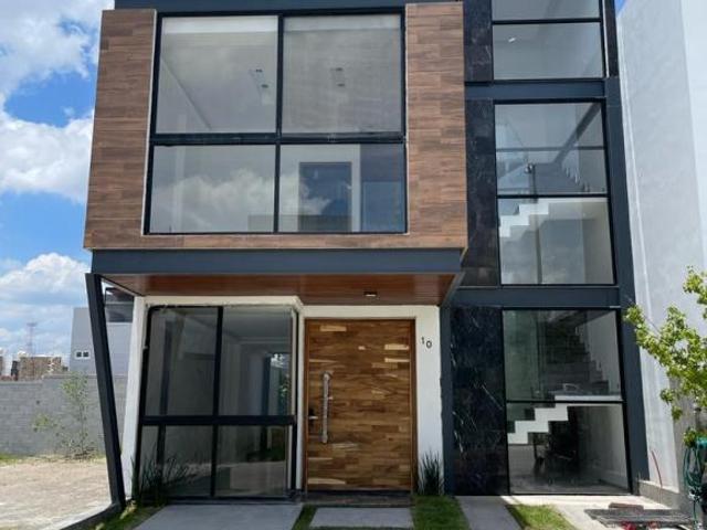CASA EN VENTA EN VALLE IMPERIAL ZAPOPAN JALISCO