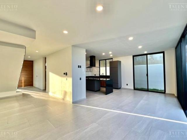 CASA EN VENTA EN VALLE IMPERIAL ZAPOPAN JALISCO