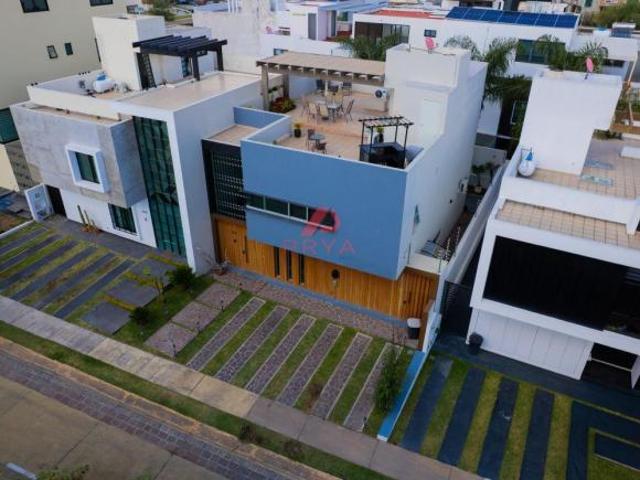 Casa en venta en Valle Imperial, Zapopan, Jalisco | 3 Recámaras y Diseño Moderno