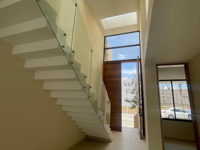 CASA EN VENTA EN VALLE IMPERIAL