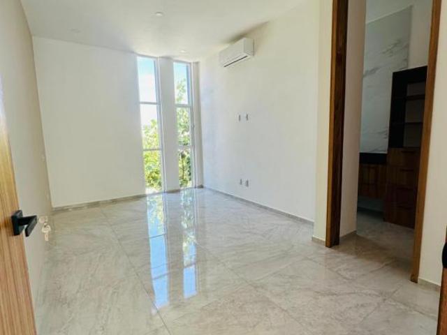 CASA EN VENTA EN VALLE IMPERIAL