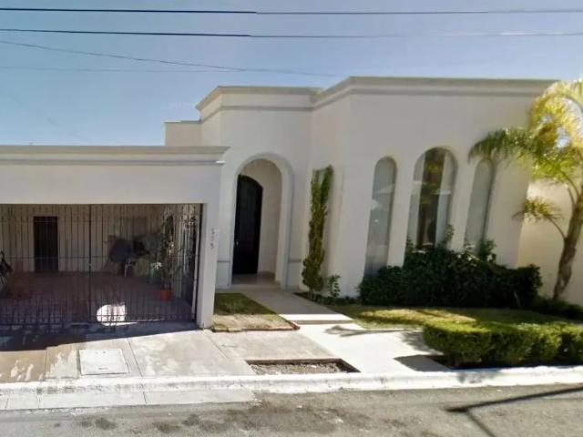 Casa en venta en Valle San Agustín, Saltillo: 4 recámaras y amplio espacio