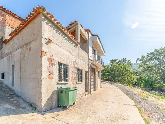 Casa en venta en Vallejera de Riofrío. Casa PARA REFORMAR Ideal para INVERTIR o para VIVIR. NO COBRAMOS HONORARIOS AL COMPRADOR. Casas Vallejera de.