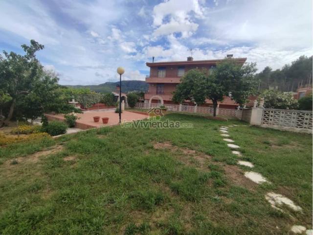 Casa en Venta en Vallirana