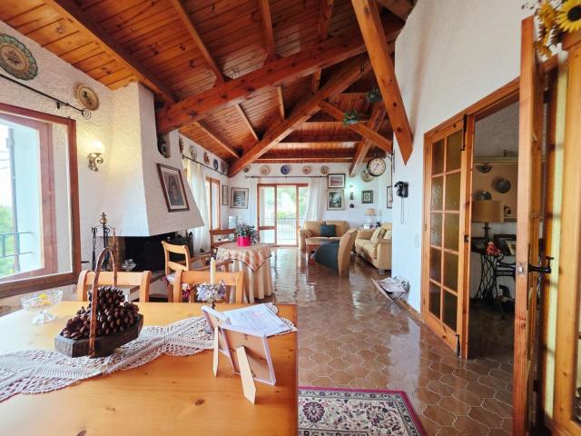 Casa en venta en Vallirana. ¡ Casa Independiente Vistas Increíbles!. Casas.