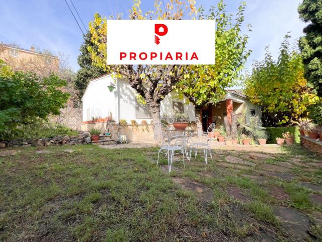 Casa en venta en Vallirana. CASA RURAL EN EL CENTRO DEL PUEBLO. Casas.