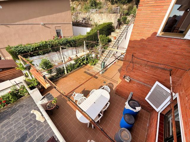 Casa en venta en Vallirana. Casas.