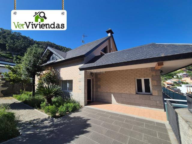 Casa en venta en Vallirana. Espectacular casa con posibilidades. Casas.