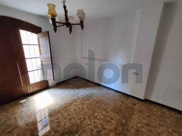 Casa adosada en venta en calle Dels Jueus, Valls, de 287 m² 5 habitaciones por 70.000