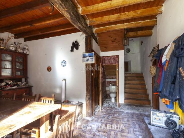 Casa en venta en Vega de Liébana. Casa Montañesa de piedra en Vega de Liébana. Casas Vega de.