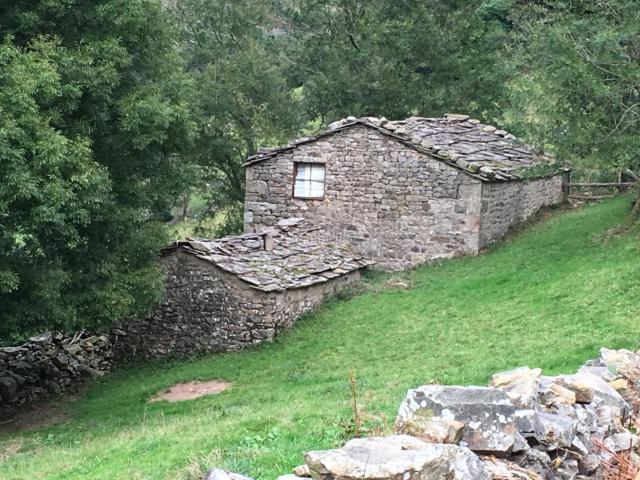 Casa en venta en Vega de Pas. Cabaña pasiega en Vega de Pas. Casas Vega de.