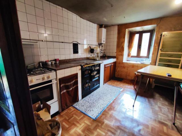 Casa en venta en Vega de Pas. Quieres REFORMAR una casa tan singular que hasta los turistas se paran a fotografiarla? En pleno Vega de Pas, nos encontramos esta. Casas Vega de.