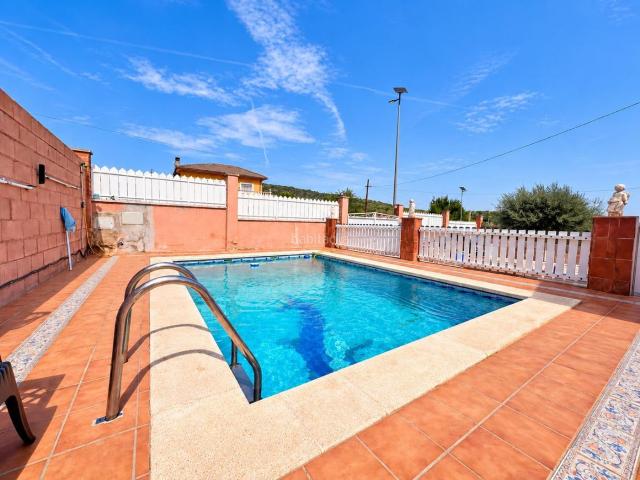Casa en venta en Vendrell El, Mas Borràs Coto del Rey Costa Dorada. Casa independiente con piscina y 681 m2 de parcela en Mas Borràs. Casas Vendrell.
