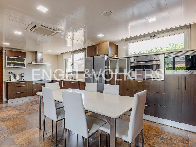 Casa en venta en Vendrell El, Bonavista Costa Dorada. Exclusiva residencia junto a las mejores playas de El Vendrell y Calafell. Casas Vendrell.