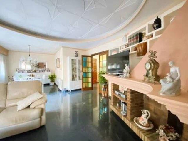 Casa en venta en Vendrell El, El Tancat Mas d´en Gual Costa Dorada. Gran casa señorial con tres espacios independientes y bodega en El Vendrell. Casas Vendrell.
