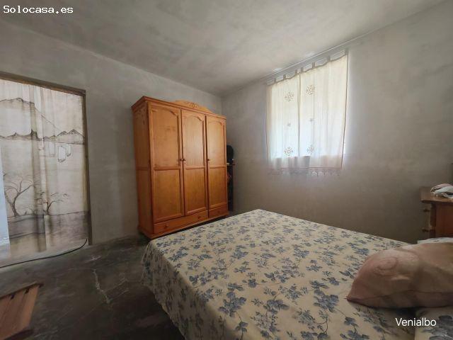 CASA EN VENTA EN VENIALBO CON PATIO