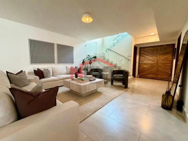 CASA EN VENTA EN VENTURA RESIDENCIAL