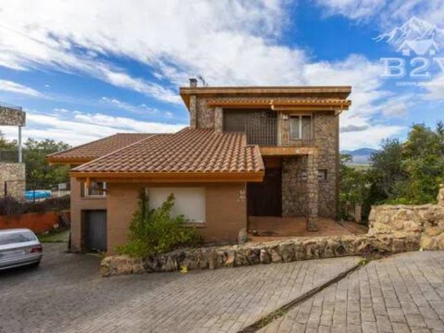 Casa en Venta en Venturada