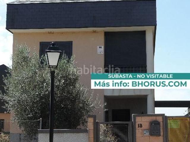 Casa en venta en Venturada. Casas.