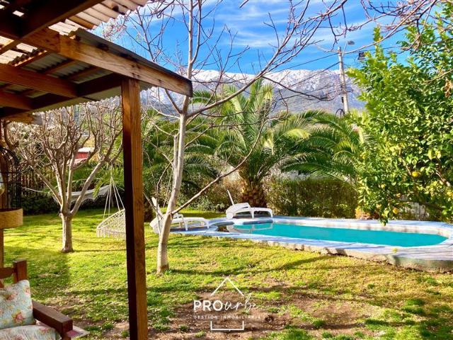 Casa en Venta en Venta Parcela con Casa 7 Dormitorios, 3 Baños y Piscina, El Canelo, San José de Maipo