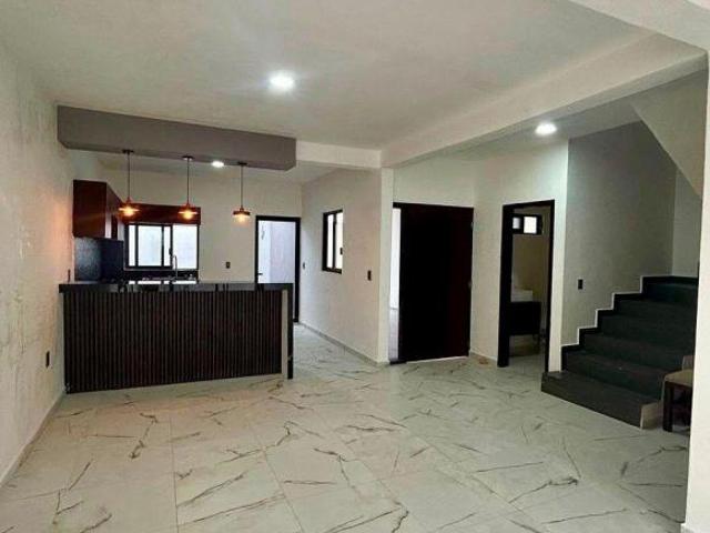 Casa en venta en Veracruz con 4 Hab. Redidencial Bambu Boca del Río