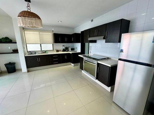 Casa en venta en Veracruz con alberca Fracc. Lomas del Mar