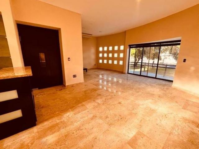 Casa en venta en Veracruz con doble fachada Fracc. Lomas Residencial