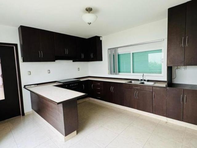 Casa en venta en Veracruz en esquina Fracc. Lomas Residencial