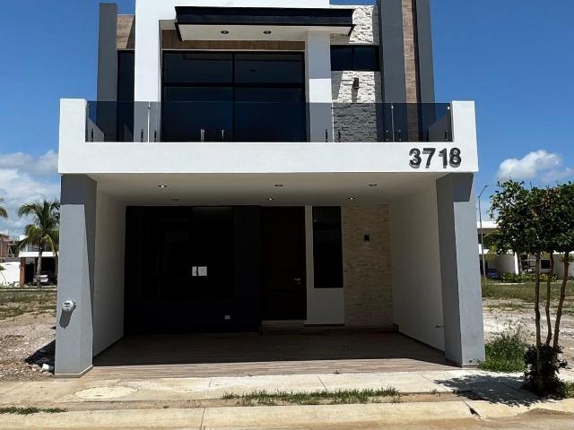Casa en venta en Versalles