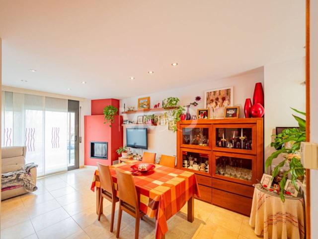 Casa en venta en Vic, Estadi Santa Anna. Casa en venda a Vic. Casas.