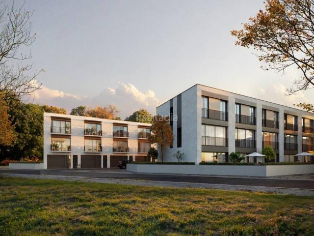 Casa en venta en Vic, Estadi Santa Anna. Casas de obra nueva en Vic. Casas.