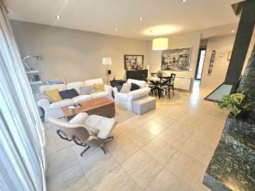 Casa en venta en Vic, Estadi Santa Anna. NOVETAT Casa amb jardí a Vic. Casas.