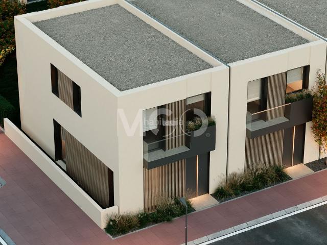 Casa en venta en Vic, Remei La Guixa. Casa d'obra nova a La Guixa. Casas.