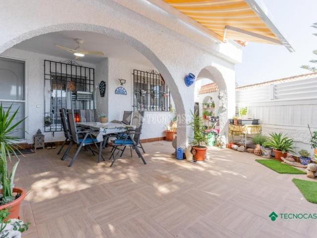 Casa en venta en Vícar, Las Cabañuelas. Casa en venta en Vícar. Casas.