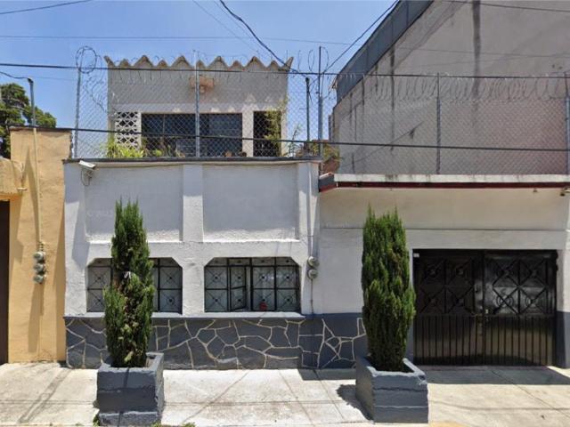 Casa en venta en Victoria de las Democracias, Azcapotzalco, Ciudad de México