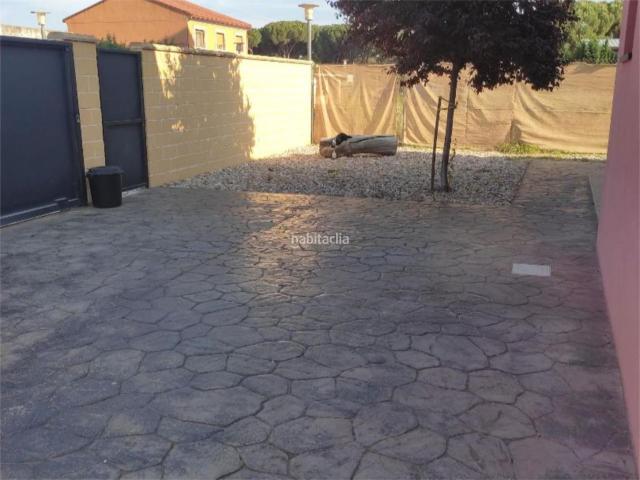 Casa en venta en Viana de Cega. Viana de cega calle avellano. Casas Viana de.