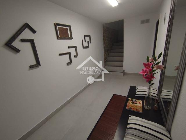 Casa en venta en Viana. Venta de casa espaciosa en Viana. Casas.