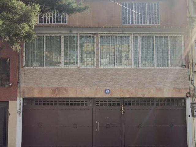 Casa en venta en Viaducto Piedad