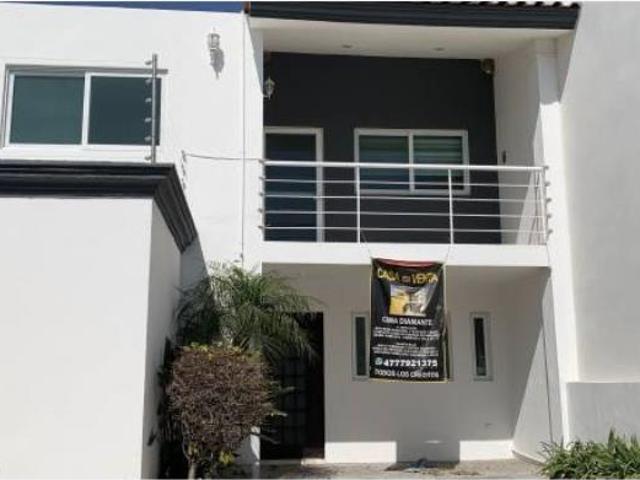 Casa en venta en Vibar, León, Guanajuato