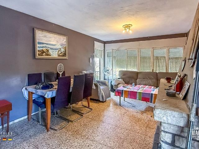 Casa en venta en Vidreres, Aiguaviva Parc. Se vende una casa acogedora, luminosa y soleada en una urbanización tranquila y apacible. Casas.
