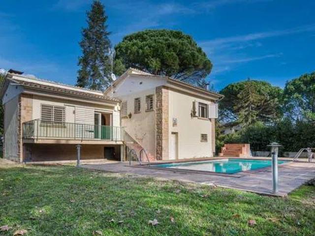 Casa en Venta en Vilobí d'Onyar