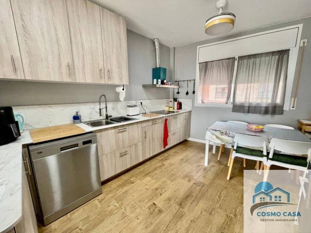 Casa en venta en Vila seca, Vila seca Poble Costa Dorada. Gran Casa Unifamiliar en el centro de Vilaseca con enorme potencial de inversión. Casas.