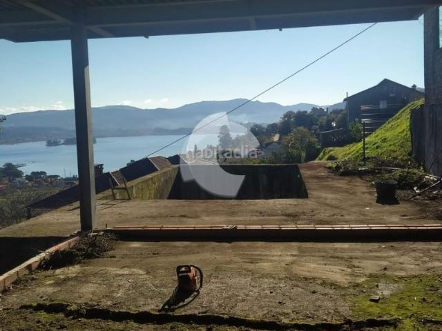 Casa en venta en Vilaboa. Oportunidad de compra de chalet en contruccion en Vilaboa con espectaculares vistas al mar ! El chalet tiene una superficie de 22. Casas.