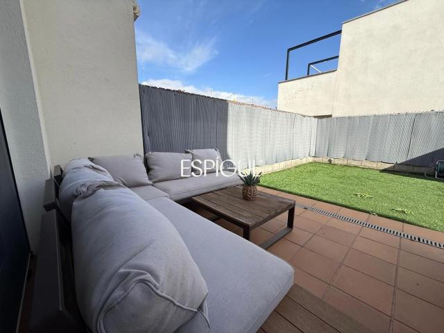 Casa en venta en Vilablareix. Acogedora casa en venta de 4 habitaciones en Vilablareix. Casas.
