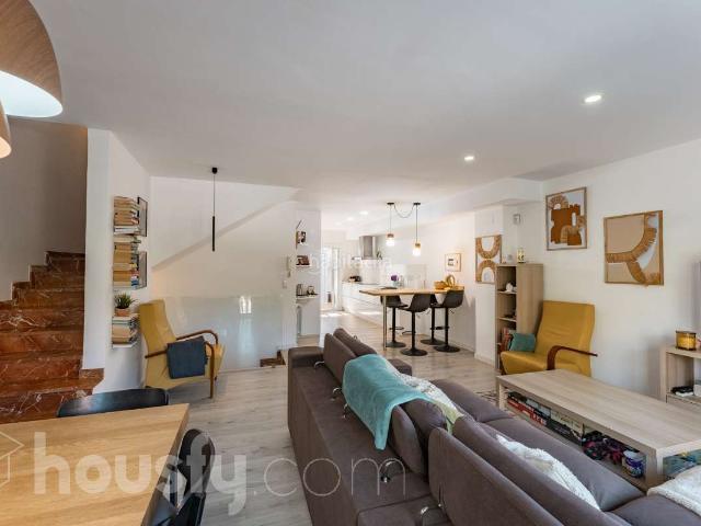 Casa en venta en Viladecans, Torrent Ballester. Casas.
