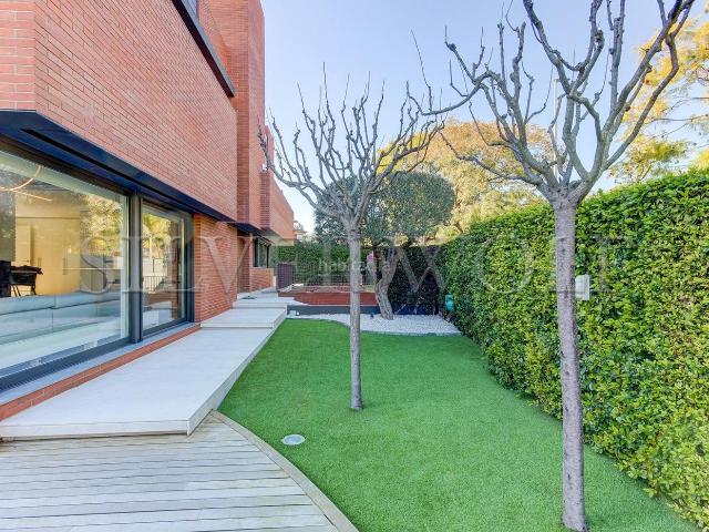 Casa en venta en Viladecans, Torrent Ballester. ELEGANCIA EN CAN GUARDIOLA. Casas.
